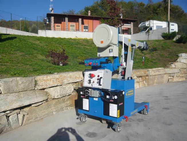 Electric Crane GB 300_TR Standard Series for Molds up to 300 kg (660 lbs)