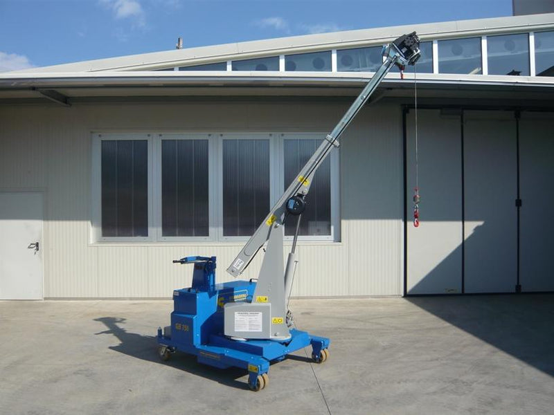 Electric Crane GB 750_TR STANDARD Series for Molds up to 750 kg (1650 lbs)